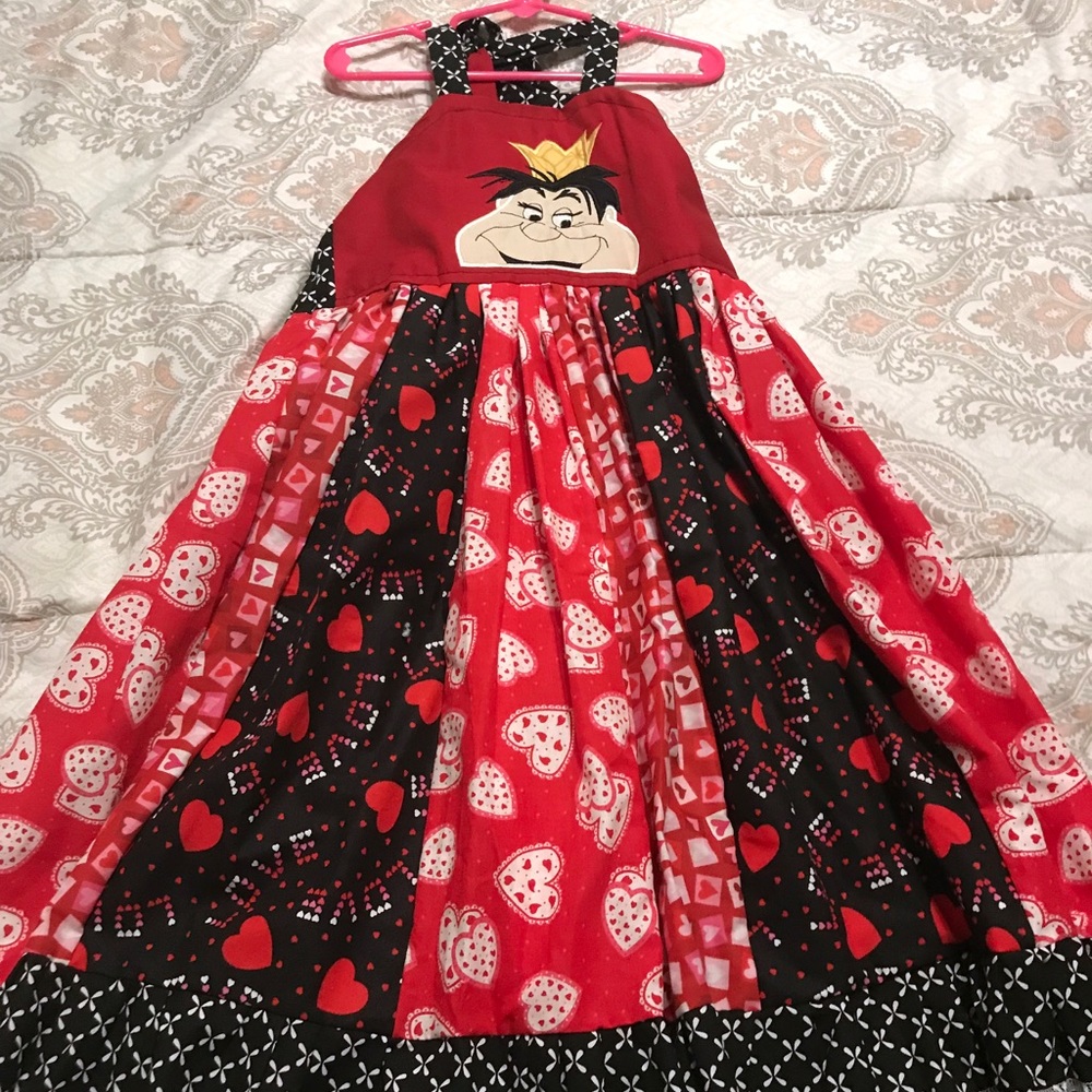 NWOT Queen of Hearts boutique dress size 7/8